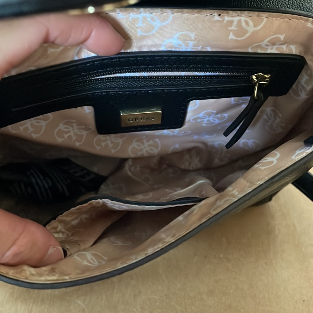 Guess bag - Picture 5 of 5